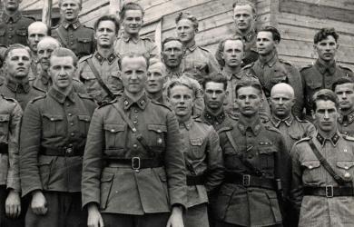 Židovi u službi Trećeg Reicha Židovi u SS-u
